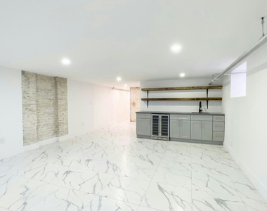 115 Carlton Ave - Photo Thumbnail 9