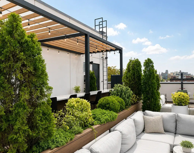368 Leonard Street - Photo Thumbnail 5