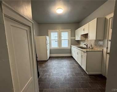 526 Boyden Street - Photo Thumbnail 7