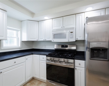 332 Butterfield Avenue - Photo Thumbnail 46