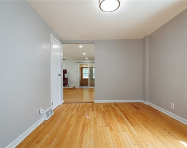332 Butterfield Avenue - Photo Thumbnail 24