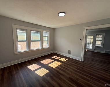 1205 Lancaster Avenue - Photo Thumbnail 11