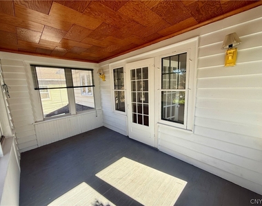 1205 Lancaster Avenue - Photo Thumbnail 5