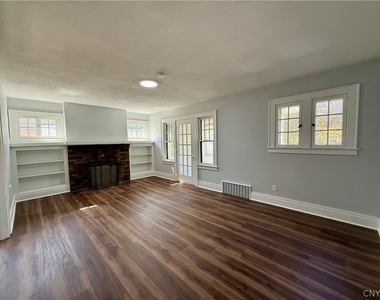 1205 Lancaster Avenue - Photo Thumbnail 6
