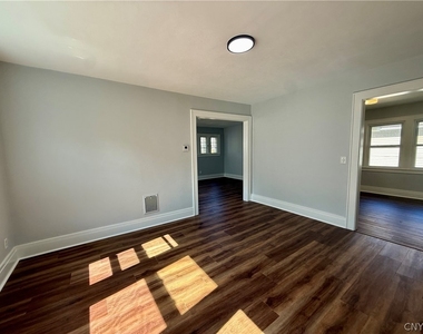 1205 Lancaster Avenue - Photo Thumbnail 12