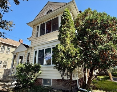 1205 Lancaster Avenue - Photo Thumbnail 1