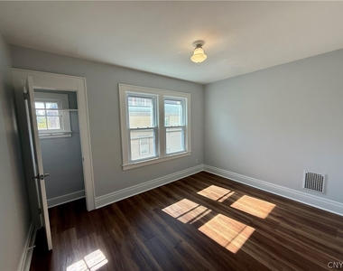 1205 Lancaster Avenue - Photo Thumbnail 18