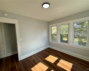 1205 Lancaster Avenue - Photo Thumbnail 23