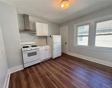 1205 Lancaster Avenue - Photo Thumbnail 14