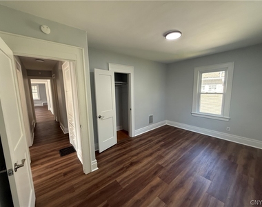 1205 Lancaster Avenue - Photo Thumbnail 25