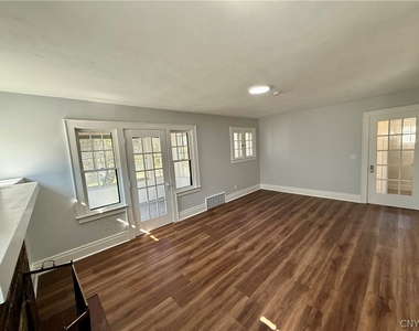 1205 Lancaster Avenue - Photo Thumbnail 7