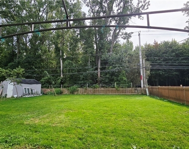 63 Cascade Drive - Photo Thumbnail 25