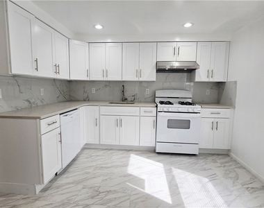 63 Cascade Drive - Photo Thumbnail 14