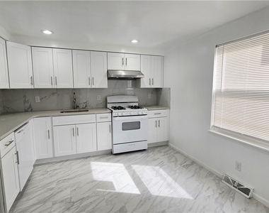 63 Cascade Drive - Photo Thumbnail 13