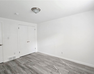 63 Cascade Drive - Photo Thumbnail 20