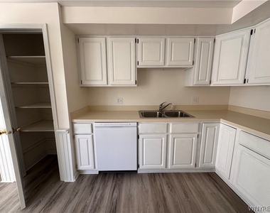 16 Hubbardston Place - Photo Thumbnail 12