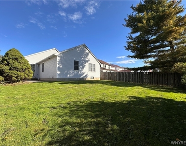 16 Hubbardston Place - Photo Thumbnail 3