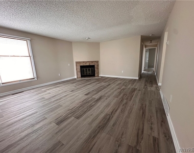 16 Hubbardston Place - Photo Thumbnail 5