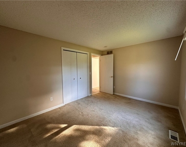 16 Hubbardston Place - Photo Thumbnail 16