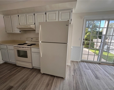 16 Hubbardston Place - Photo Thumbnail 10
