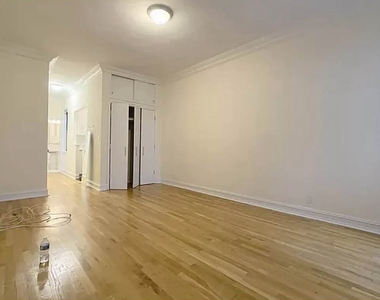 148 West 68th Street - Photo Thumbnail 1