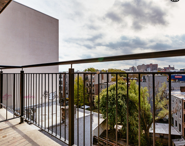 1068 Fulton St - Photo Thumbnail 2