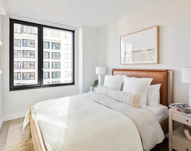 54 Crown Street - Photo Thumbnail 7