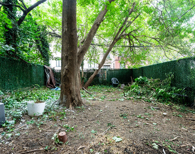 829 Willoughby Ave - Photo Thumbnail 4