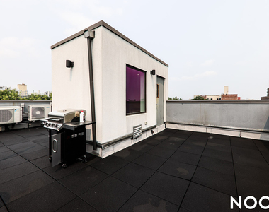 829 Willoughby Ave - Photo Thumbnail 2