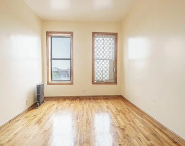 650 Crown Street - Photo Thumbnail 9