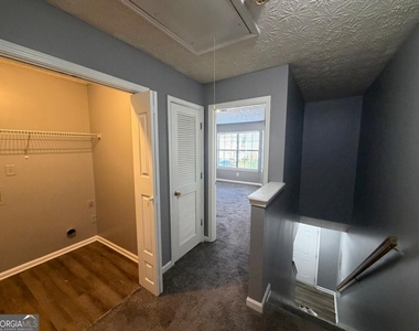 3123 Fields Drive - Photo Thumbnail 7