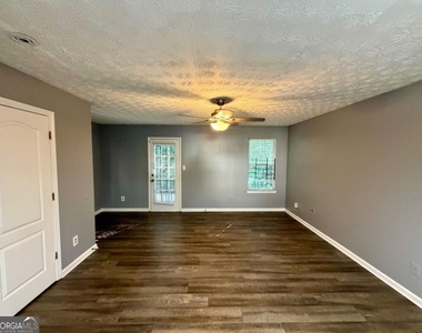 3123 Fields Drive - Photo Thumbnail 2