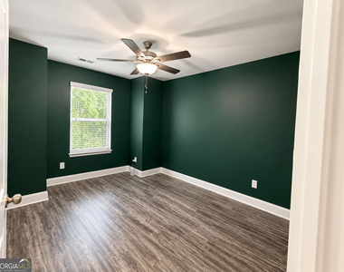 2557 Castellan Drive - Photo Thumbnail 24