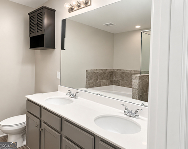 2557 Castellan Drive - Photo Thumbnail 21