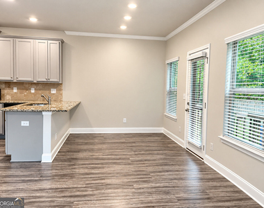 2557 Castellan Drive - Photo Thumbnail 13