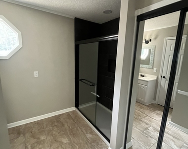 55 Nickel Road - Photo Thumbnail 8
