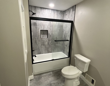 55 Nickel Road - Photo Thumbnail 5