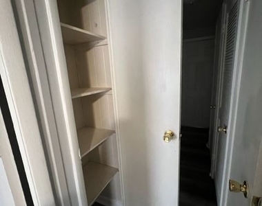 601 Cedarwood Drive - Photo Thumbnail 10