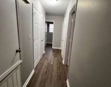 529 Railroad Street - Photo Thumbnail 8