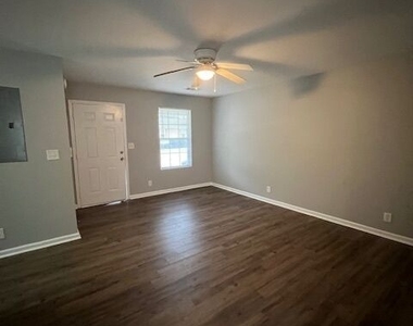 529 Railroad Street - Photo Thumbnail 1