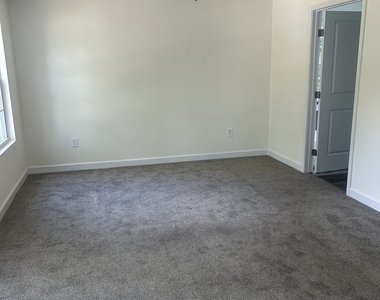7040 Hassana Lane - Photo Thumbnail 17