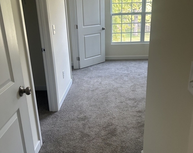 7040 Hassana Lane - Photo Thumbnail 16