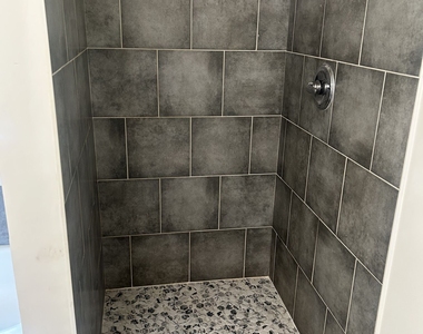 7040 Hassana Lane - Photo Thumbnail 21