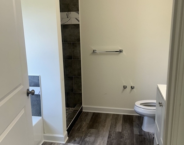 7040 Hassana Lane - Photo Thumbnail 20