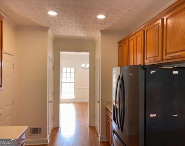 116 Hickory Trail - Photo Thumbnail 10
