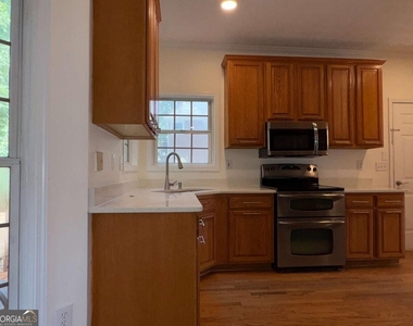 116 Hickory Trail - Photo Thumbnail 11