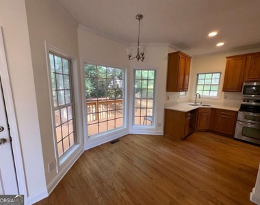 116 Hickory Trail - Photo Thumbnail 23
