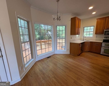 116 Hickory Trail - Photo Thumbnail 8