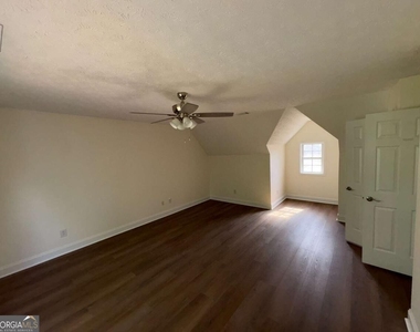 116 Hickory Trail - Photo Thumbnail 18