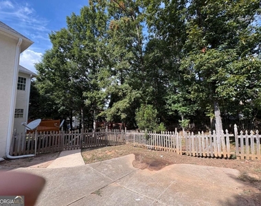 116 Hickory Trail - Photo Thumbnail 24